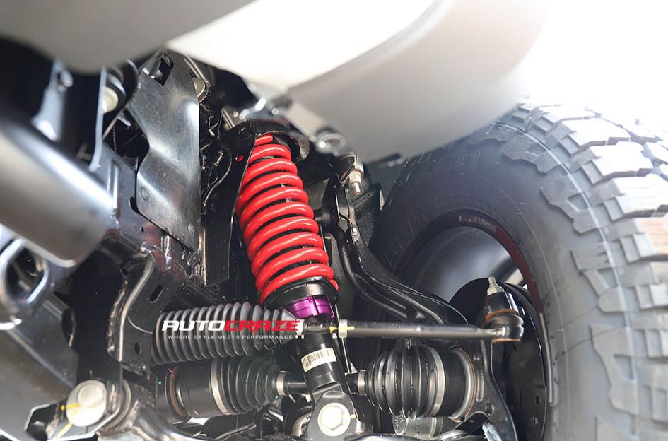 FORD RANGER REBEL ANTHRACITE CENTER W BLACK LIP